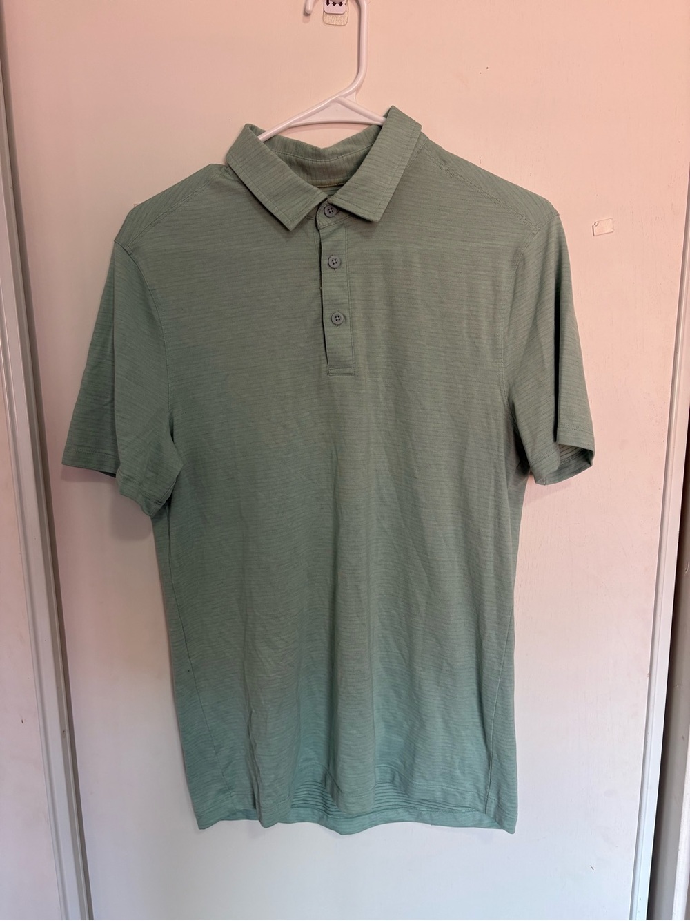 Lululemon ShowZero Shirt Small Green Slim Golf Performance Polo Preppy Sports